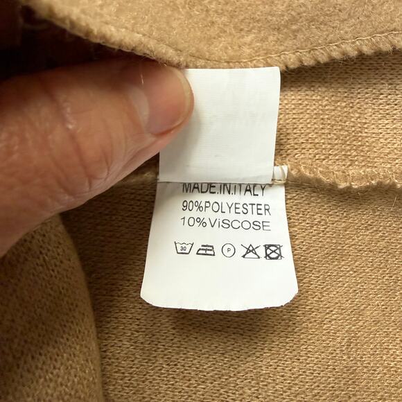 Boohoo Camel Funnel Neck Poncho w/ buttons, OS, EUC, Made in Italy - Picture 4 of 4